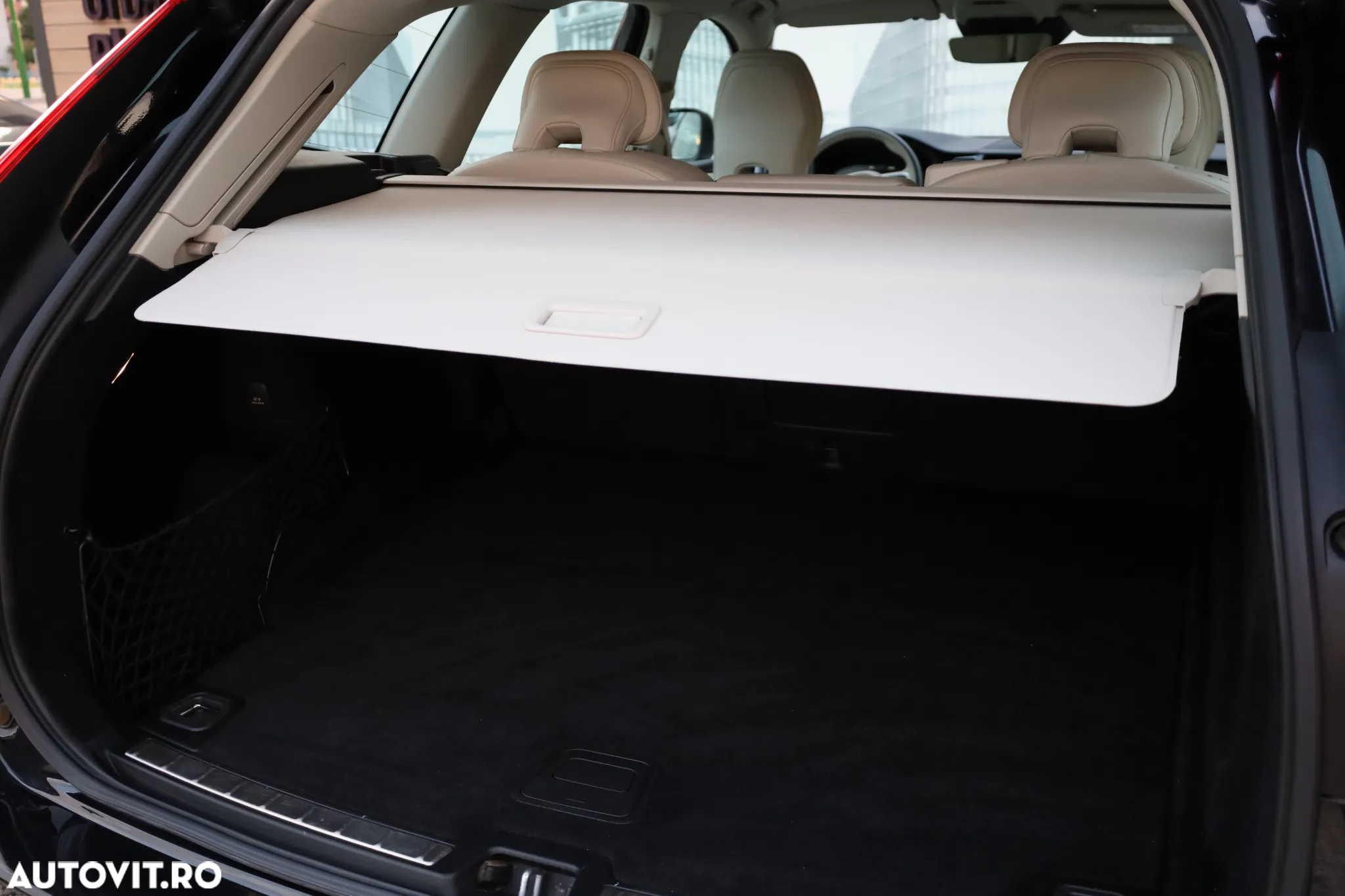 Volvo XC 60 B4 D Geartronic Momentum - 24
