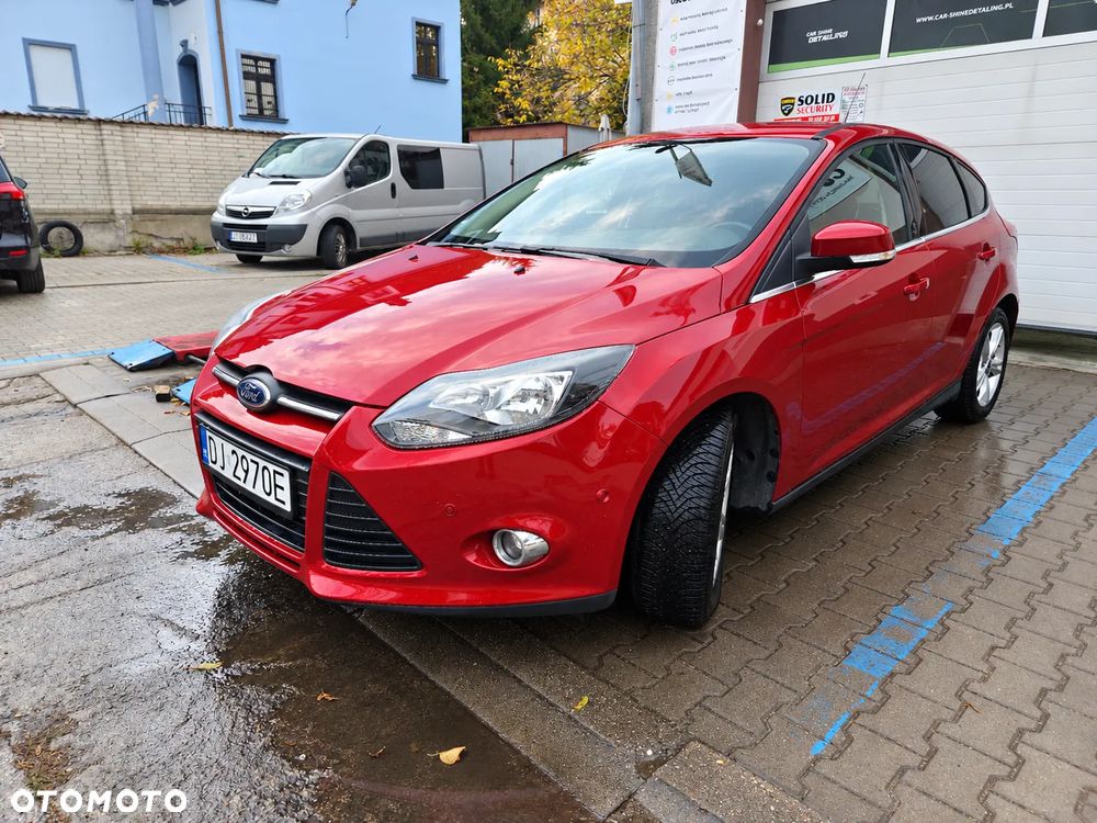 Ford Focus 2012 photo 2