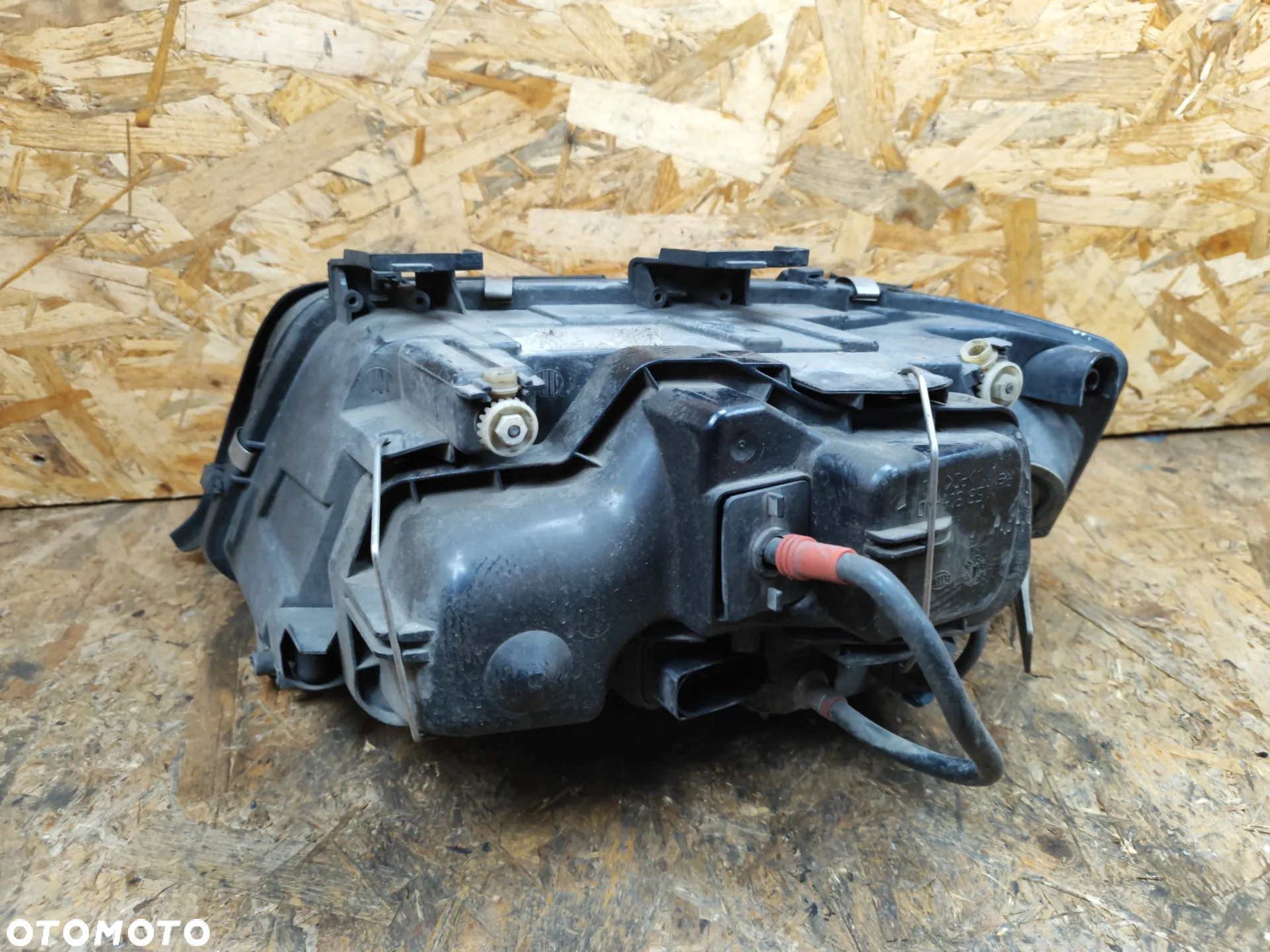 lampa przód prawa / lewa XENON HELLA europa kompletna do Audi A6 C5 97-04r - 4