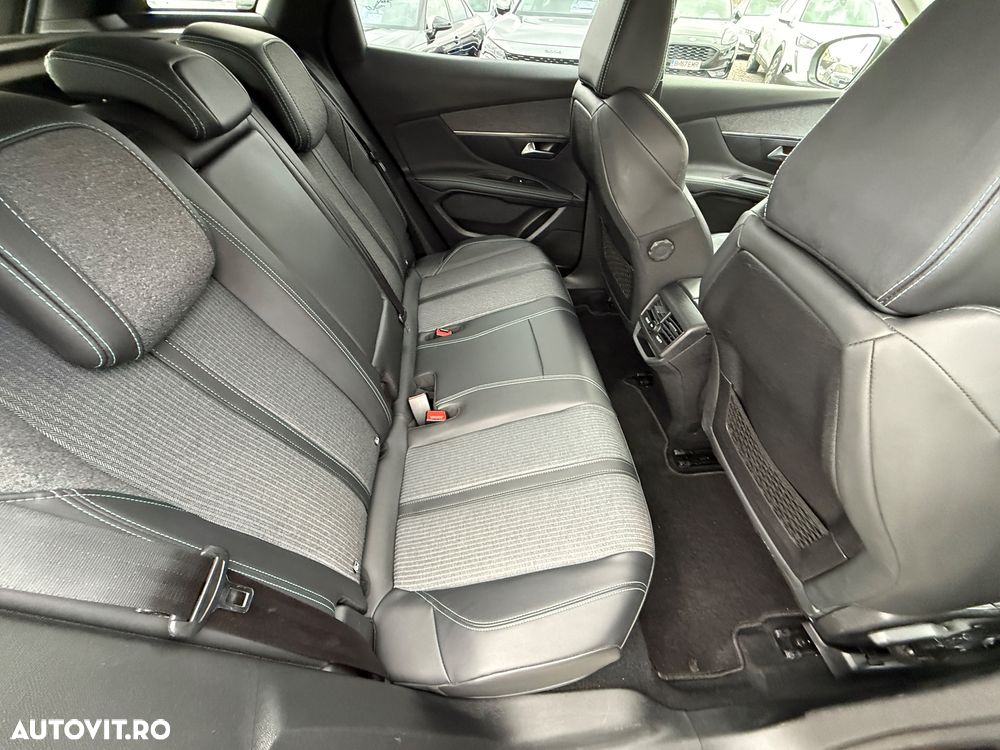 Peugeot 3008 225 e-EAT8 Allure Pack - 22