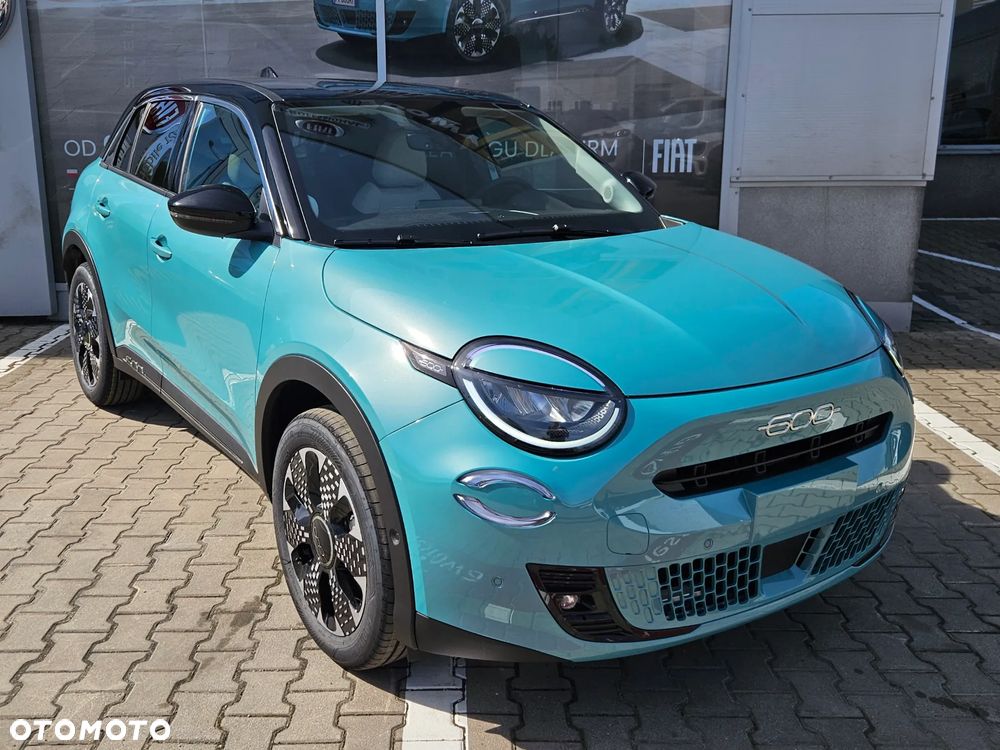 Fiat 600 1.2 Turbo La Prima eDCT - 2