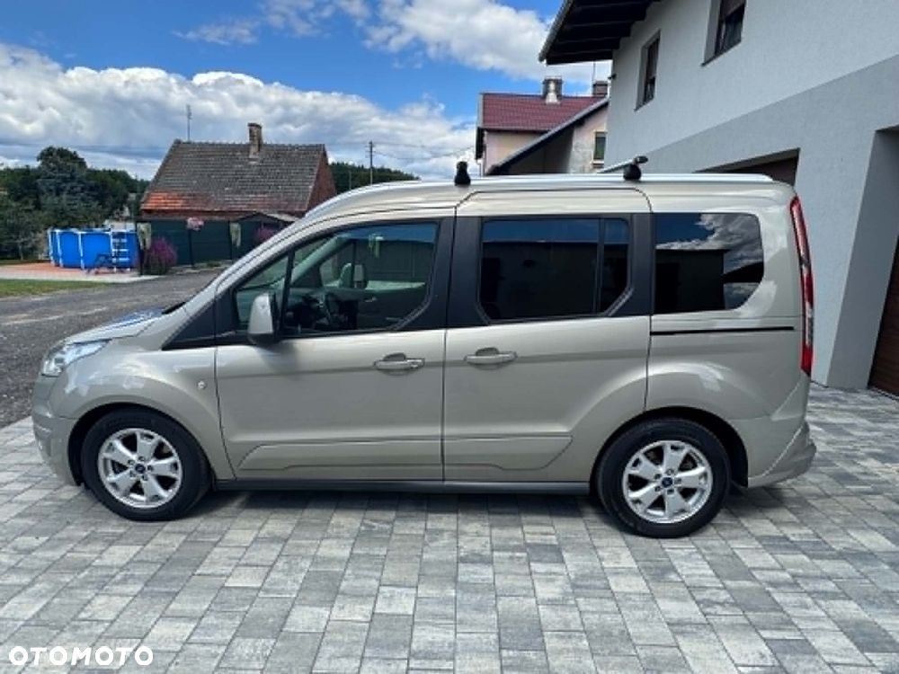 Ford Tourneo Connect 1.5 TDCi Titanium - 6