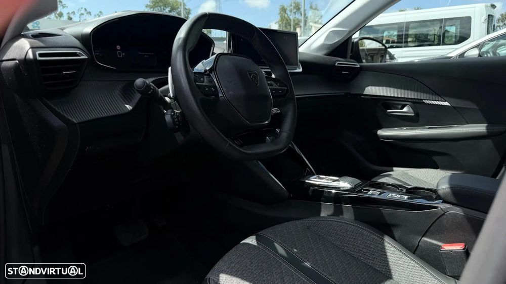 Peugeot 208 1.2 Hybrid Allure e-DCS6 - 9