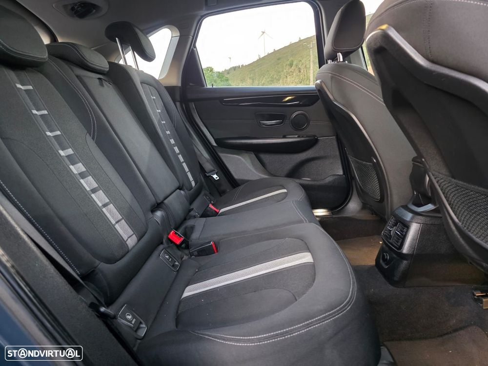 BMW 216 Active Tourer d Line Sport - 13