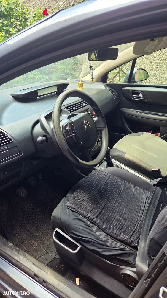 Citroën C4 1.6 HDI 16V SX - 5
