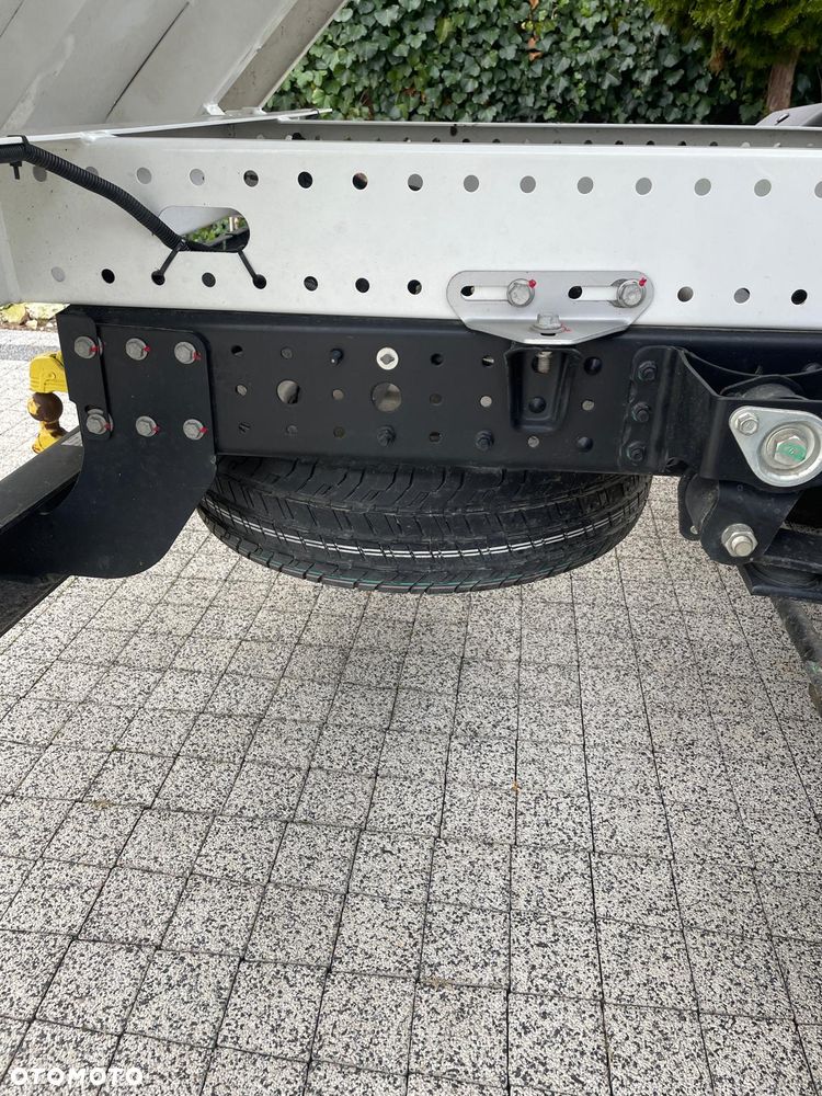 Mitsubishi Canter Fuso 3C15 wywrotka - 10