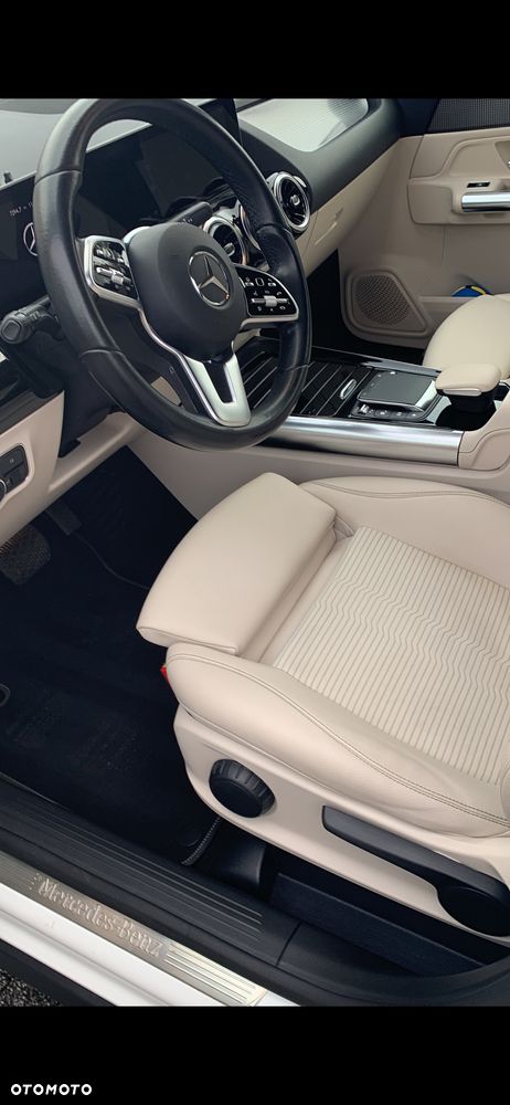 Mercedes-Benz GLA 200 - 2