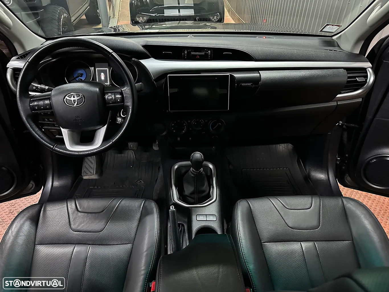 Toyota Hilux 2.4 D-4D 2WD CD Tracker - 21