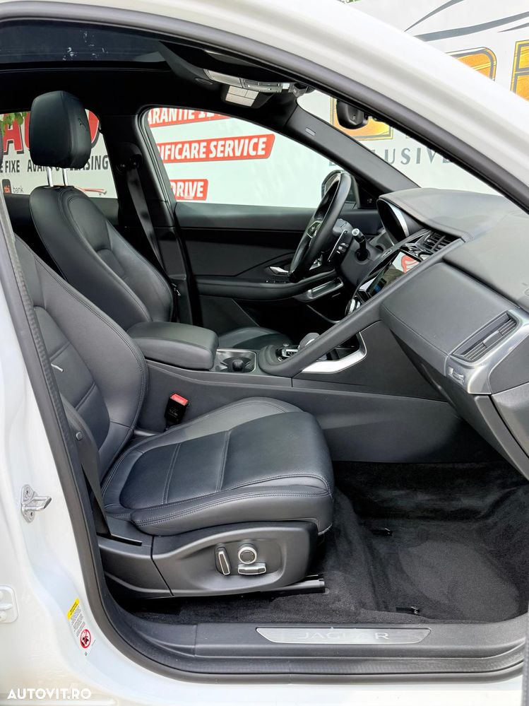 Jaguar E-Pace P250 AWD Aut. SE - 18
