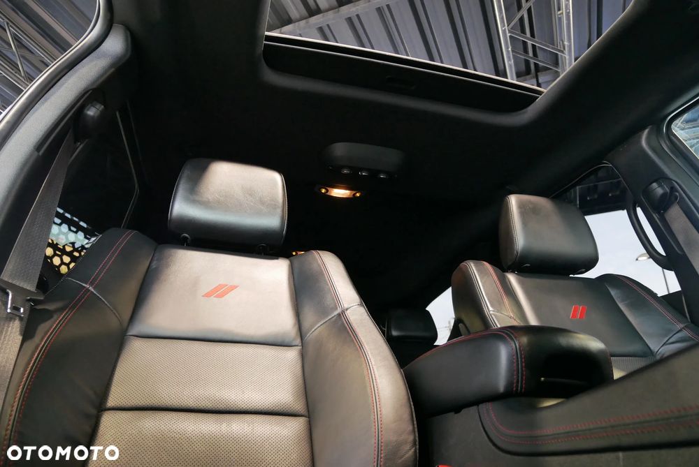 Dodge Durango 5.7 R/T - 31