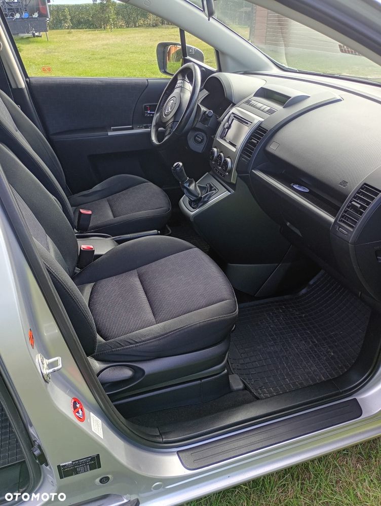 Mazda 5 - 4