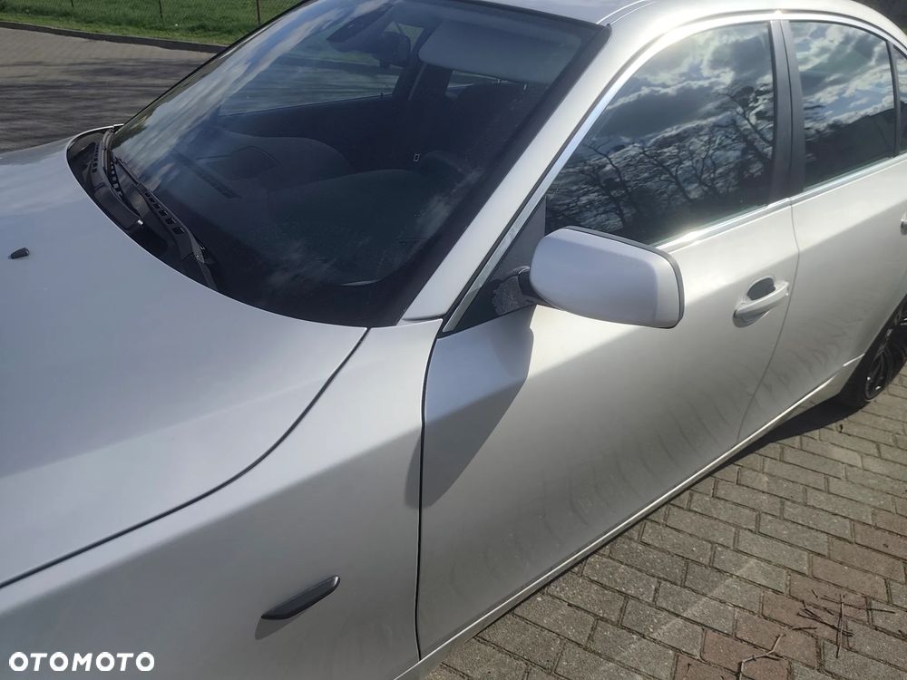 BMW Seria 5 523i - 4