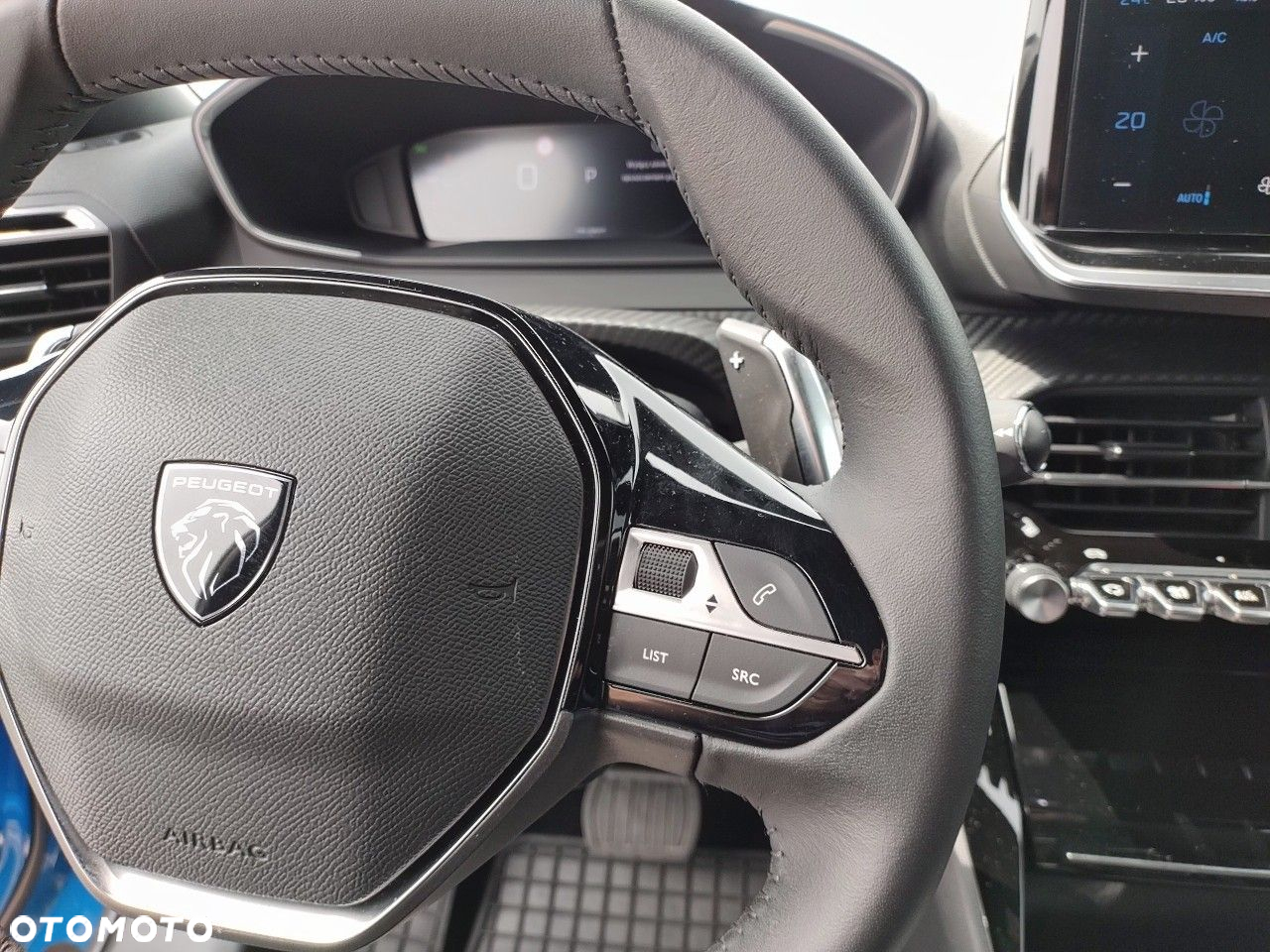 Peugeot 2008 1.2 PureTech Allure S&S EAT8 - 18
