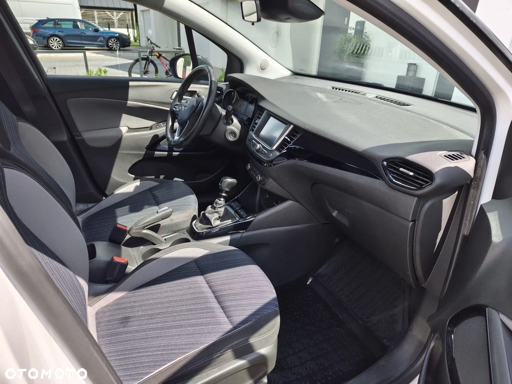 Opel Crossland X 1.2 T 120 Lat S&S - 9