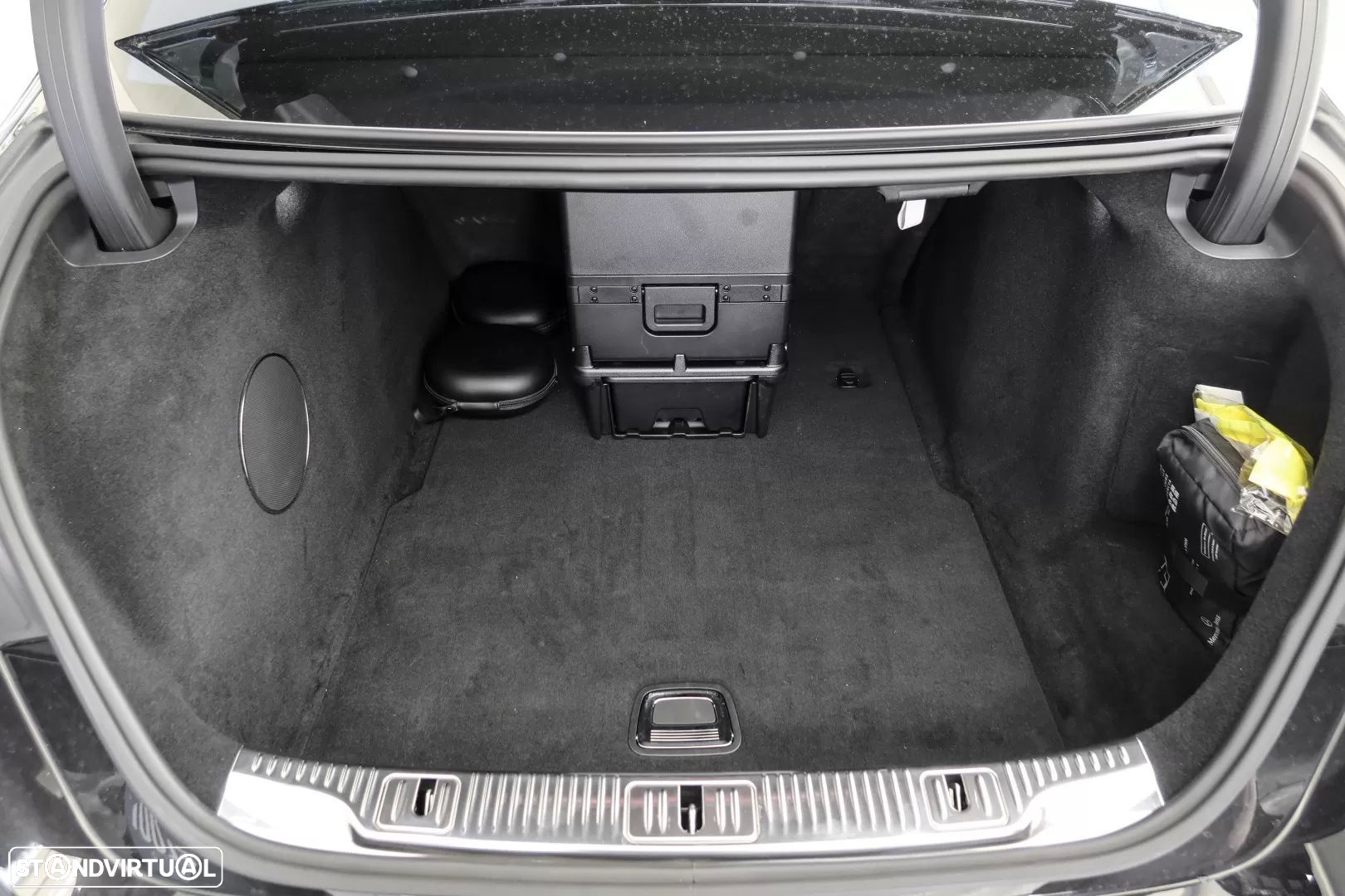 Mercedes-Benz S 680 Maybach 4Matic - 30