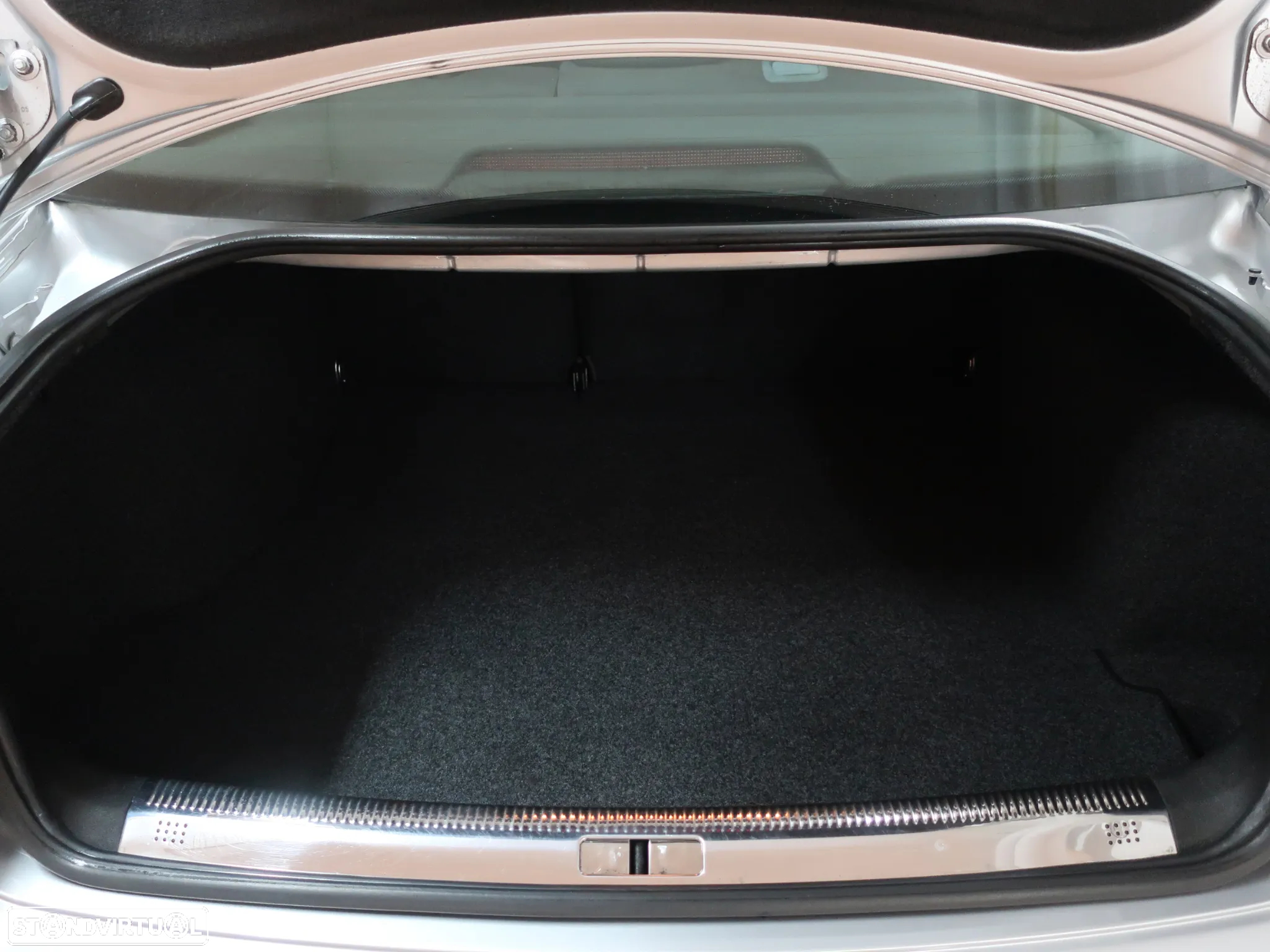 VW Passat 1.9 TDi Trendline - 10
