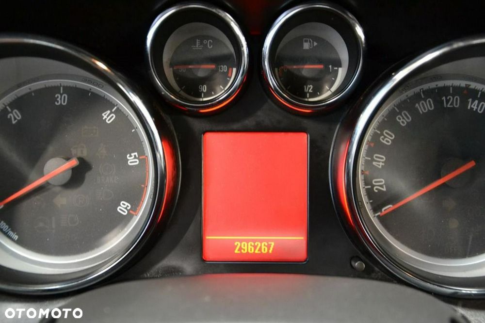 Opel Astra - 10