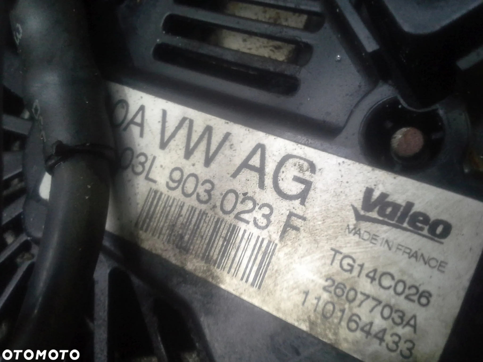 Volkswagen Sirocco 2.0 TDi alternator Valeo 03L903023F  TG14C026  2607703A - 14