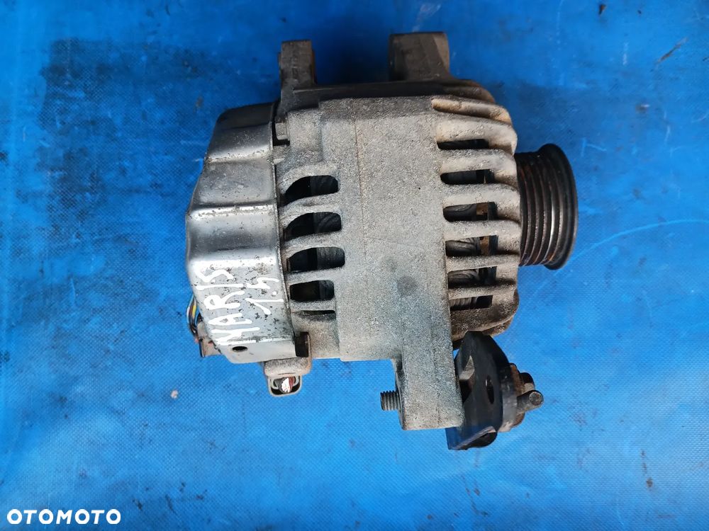 Alternator Toyota YARIS I 1.0 1.3 VVTI LIFT Benzyna wersja EUROPA Francja DENSO 27060-0J040 - 2