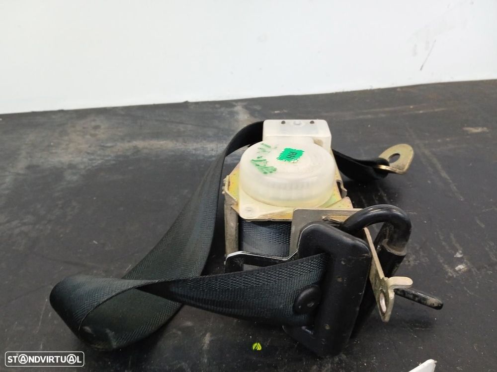CINTO SEGURANÇA TRASEIRO DIREITO HYUNDAI COUPE 2000 -8982027200 - 4