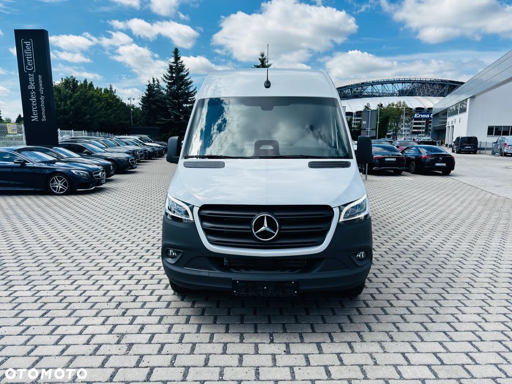 Mercedes-Benz 317 CDI Furgon długi PRO Brygadowy 7 osób - 11