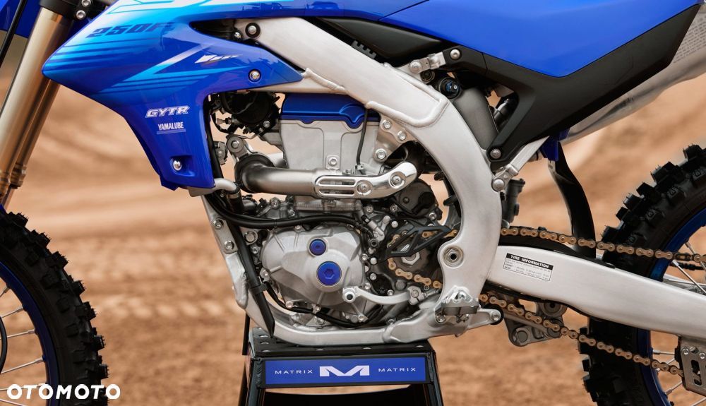 Yamaha YZF - 6
