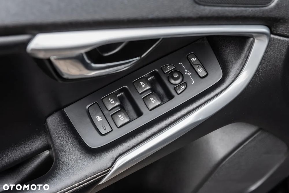 Volvo V40 D2 RDesign - 10