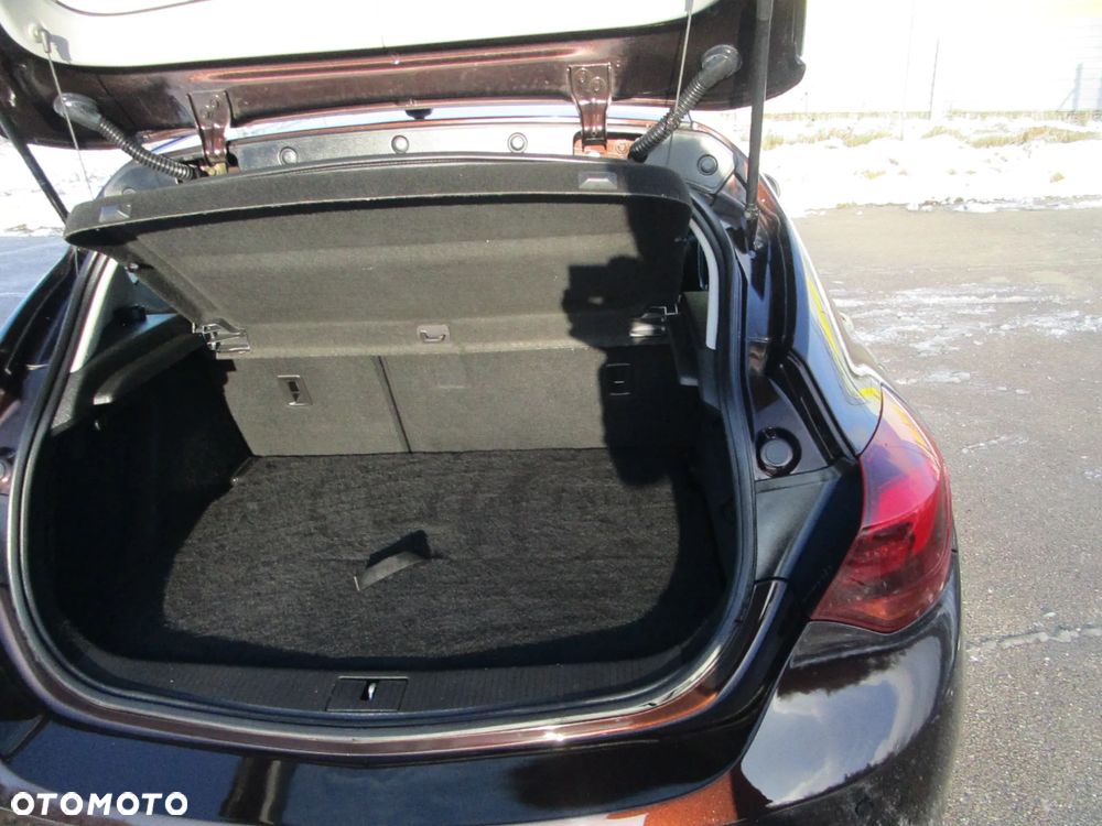 Opel Astra 1.4 T Cosmo - 26