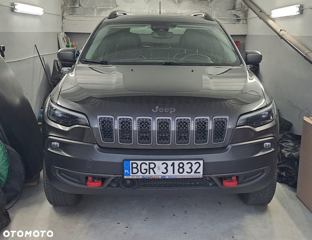 Jeep Cherokee - 31