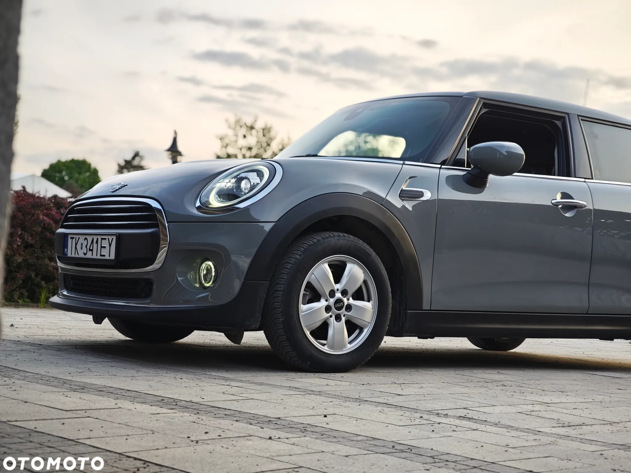 MINI ONE - 7