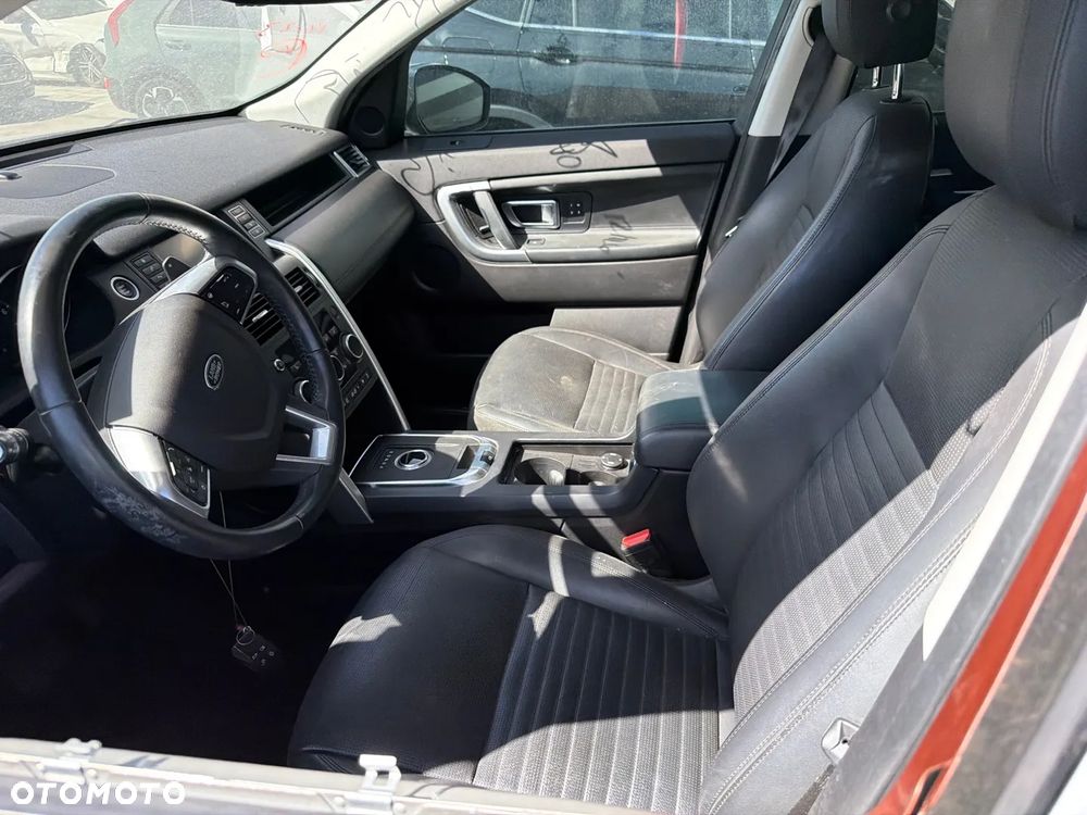 Land Rover Discovery Sport - 28