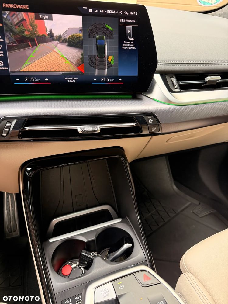 BMW Seria 2 218d - 10