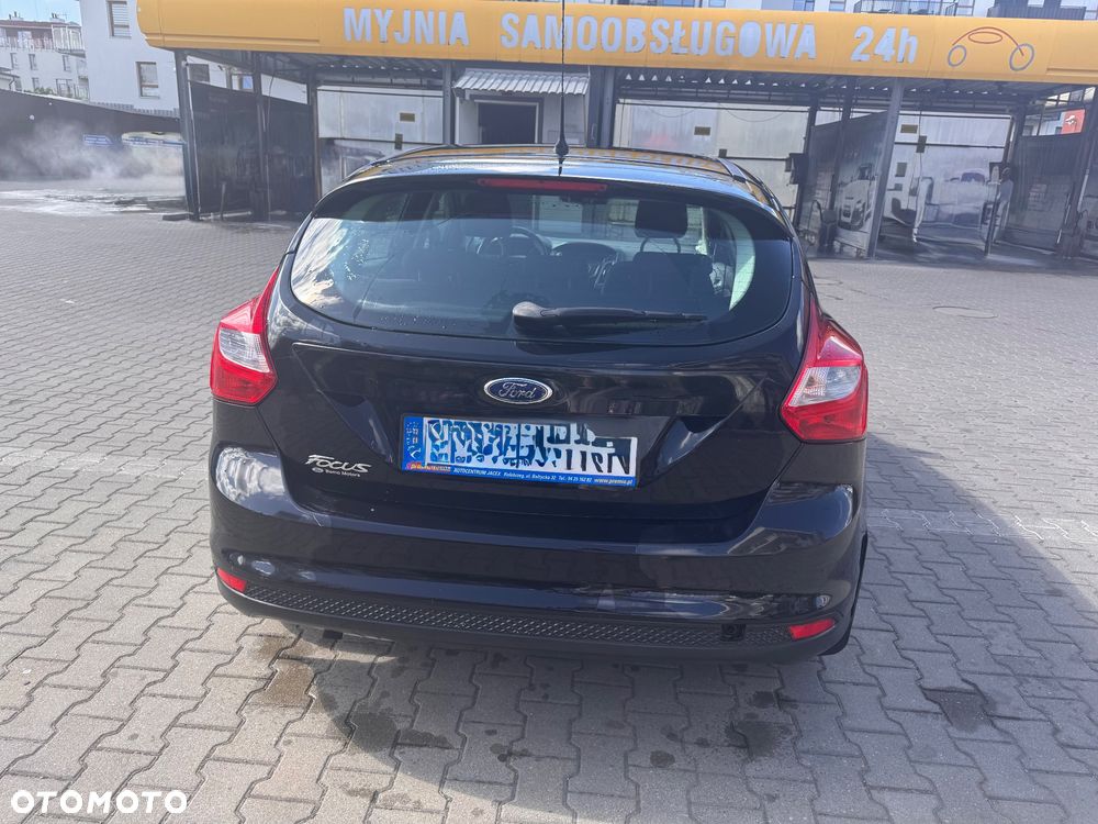 Ford Focus 1.6 Trend - 6