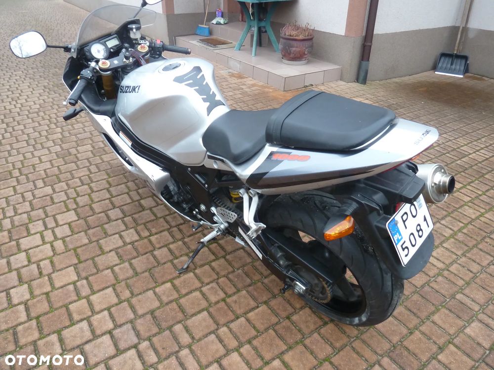 Suzuki GSX-R - 2