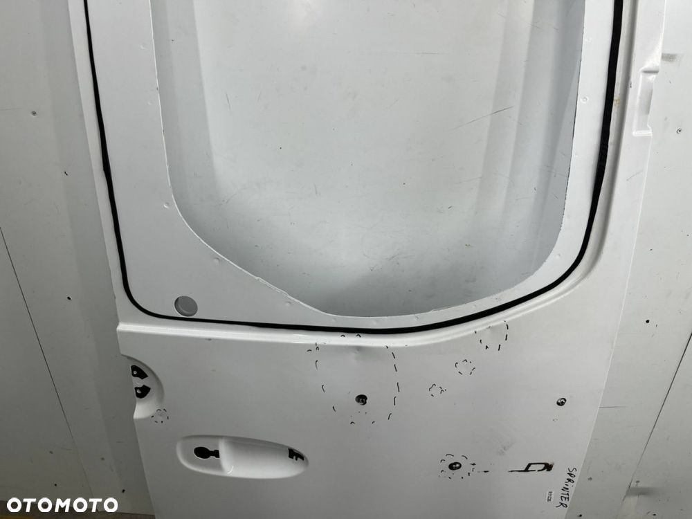 Drzwi Mercedes w910 w907 sprinter 3 III 2018r.- prawe tylne na szybę wysokość 200cm. - 7