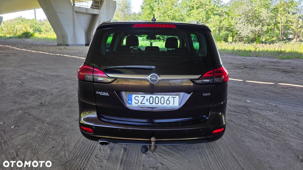 Opel Zafira - 10