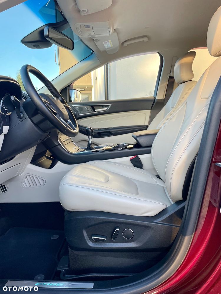 Ford Edge 2.0 EcoBlue 4x4 Titanium - 24
