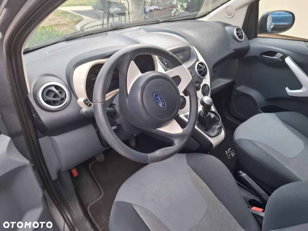 Ford KA - 8