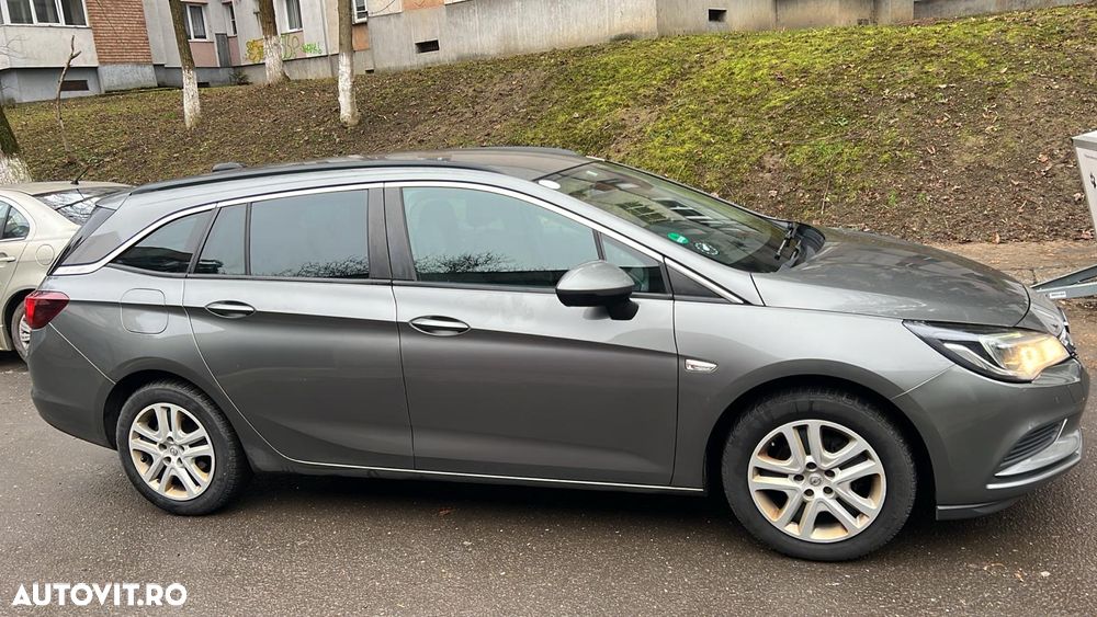 Opel Astra 1.6 D (CDTI) Sports Tourer Edition - 4