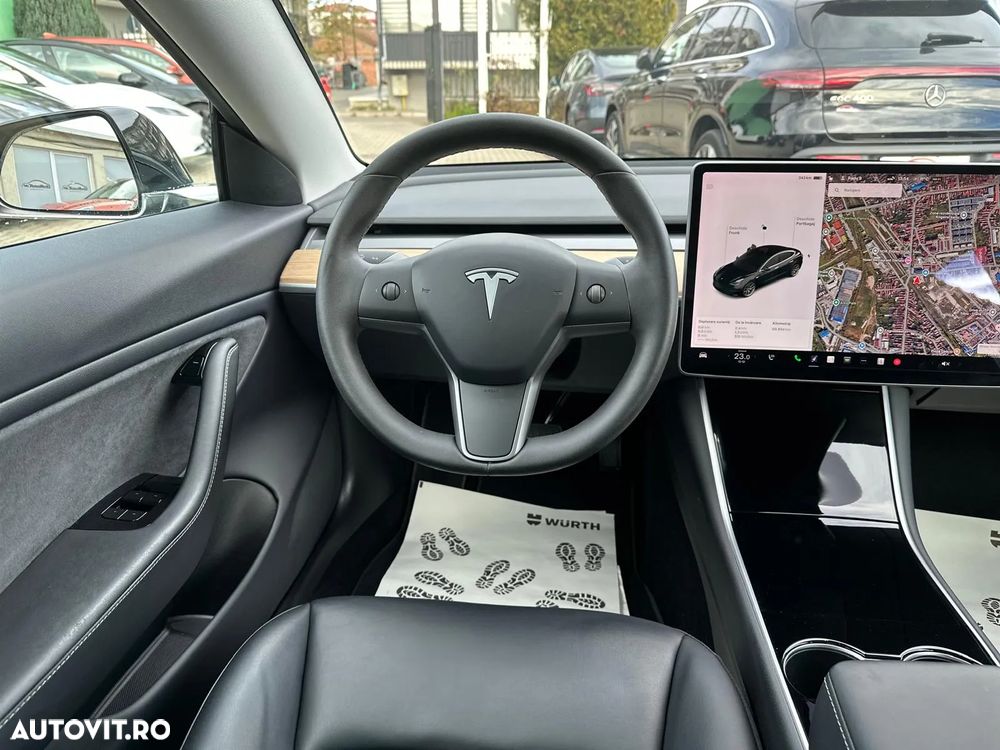 Tesla Model 3 - 15