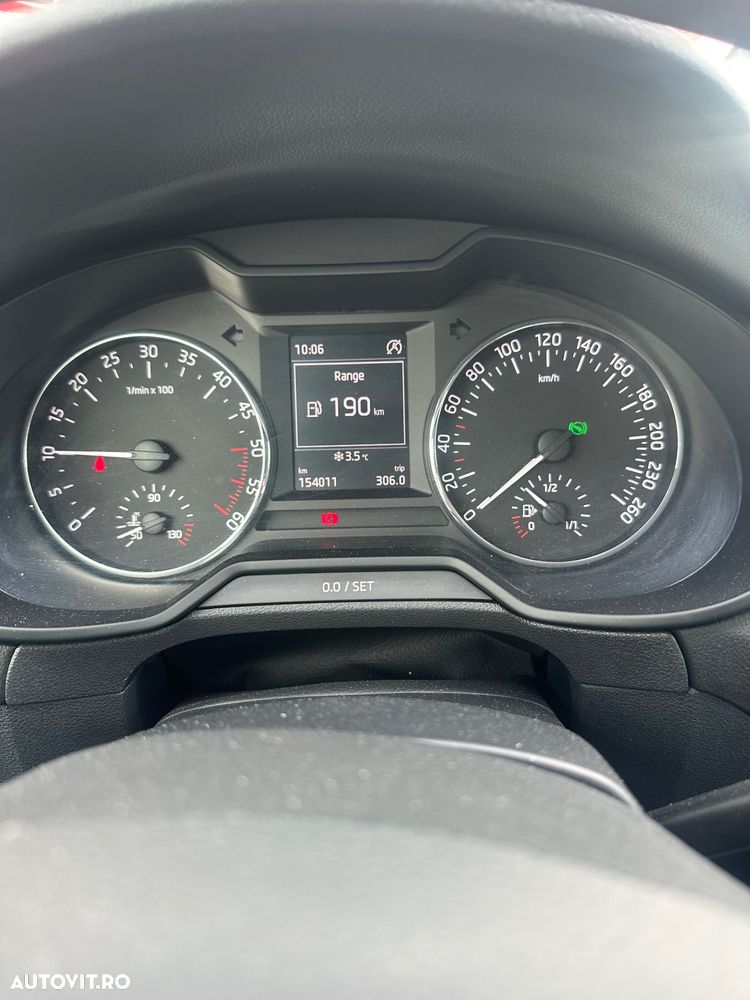 Skoda Octavia 1.6 TDI AMBITION DSG - 7