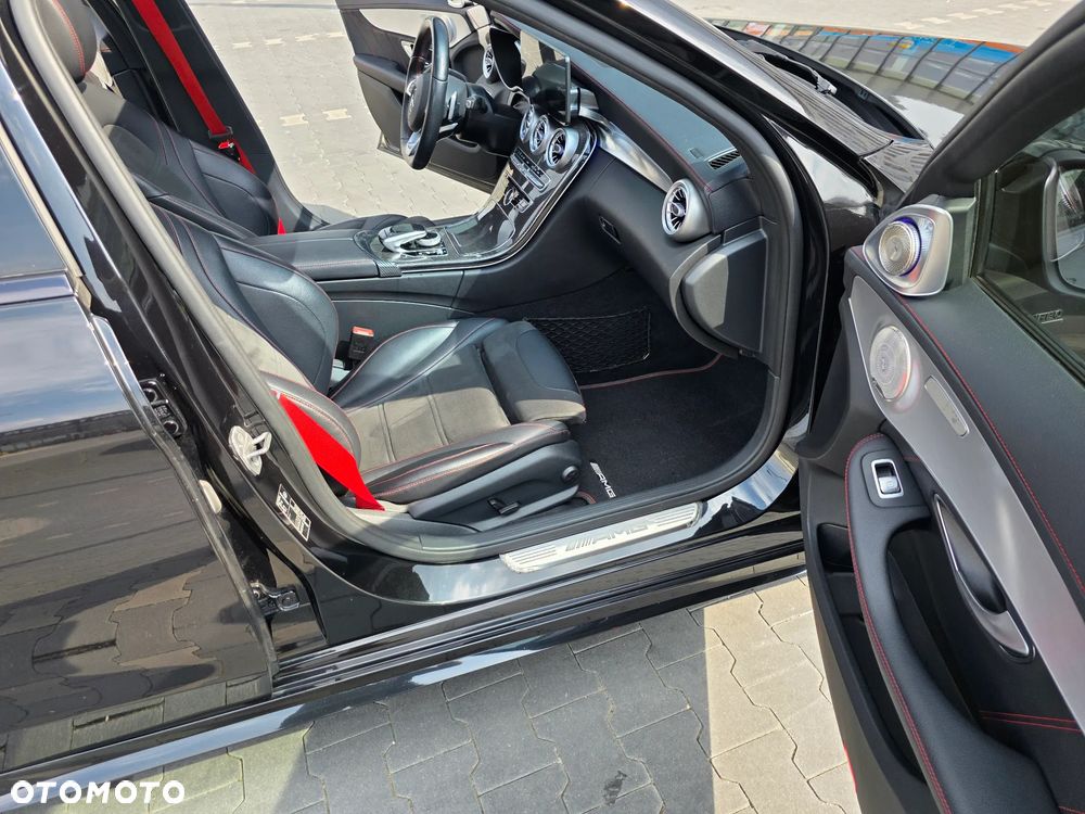 Mercedes-Benz Klasa C AMG 43 4-Matic - 36