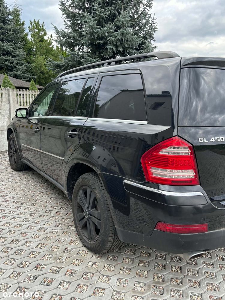 Mercedes-Benz GL 450 - 2