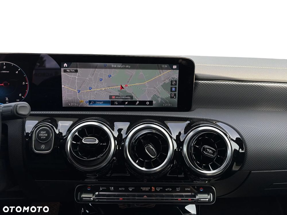 Mercedes-Benz CLA 180 d Progressive 8G-DCT - 18