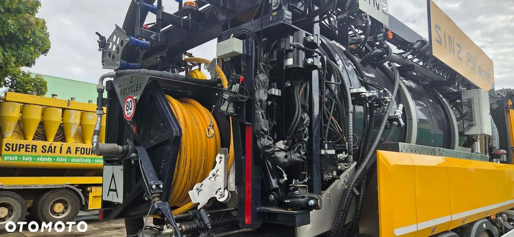 Mercedes-Benz AROCS - 7