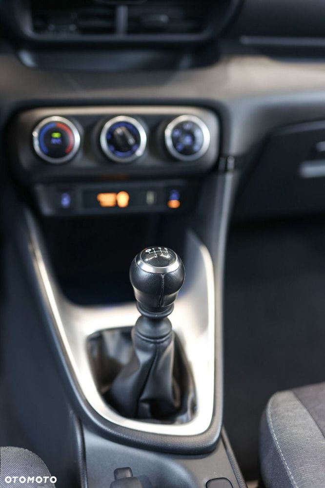 Toyota Yaris - 41