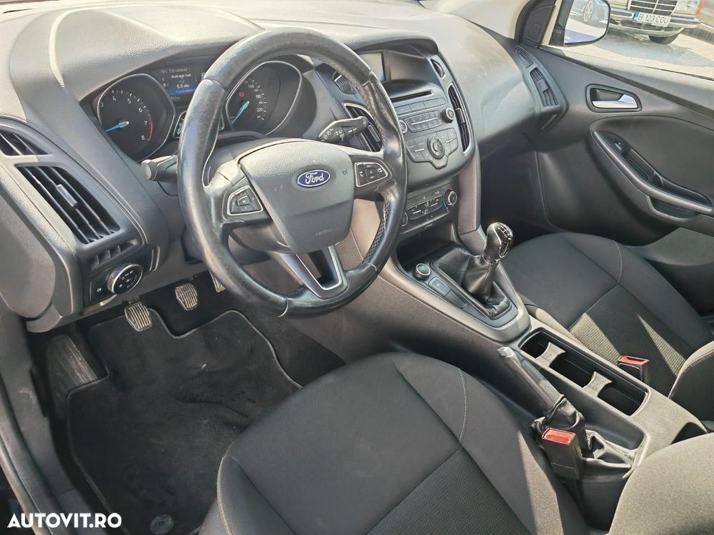 Ford Focus 1.0 EcoBoost Trend - 12
