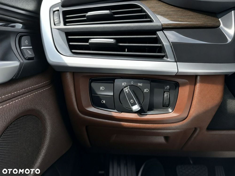 BMW X5 xDrive25d - 29