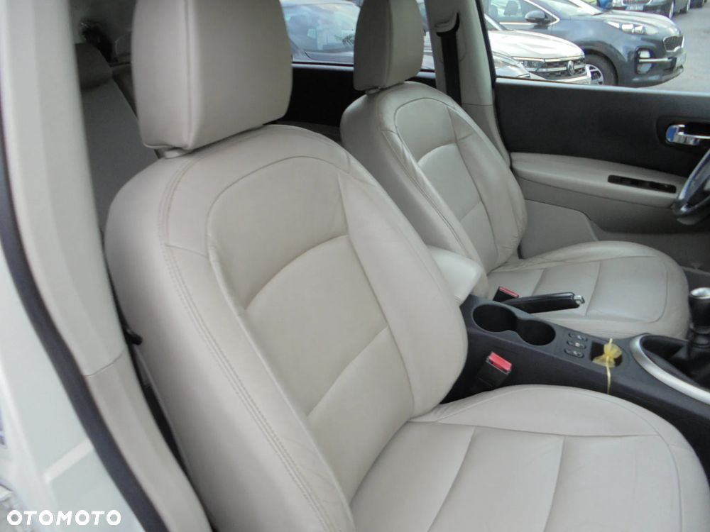 Nissan Qashqai+2 2.0 dCi DPF tekna - 13