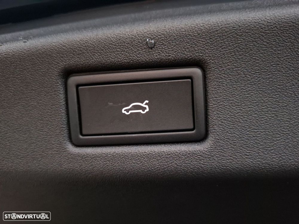 VW ID.7 Tourer 77 kWh Pro Urban - 26